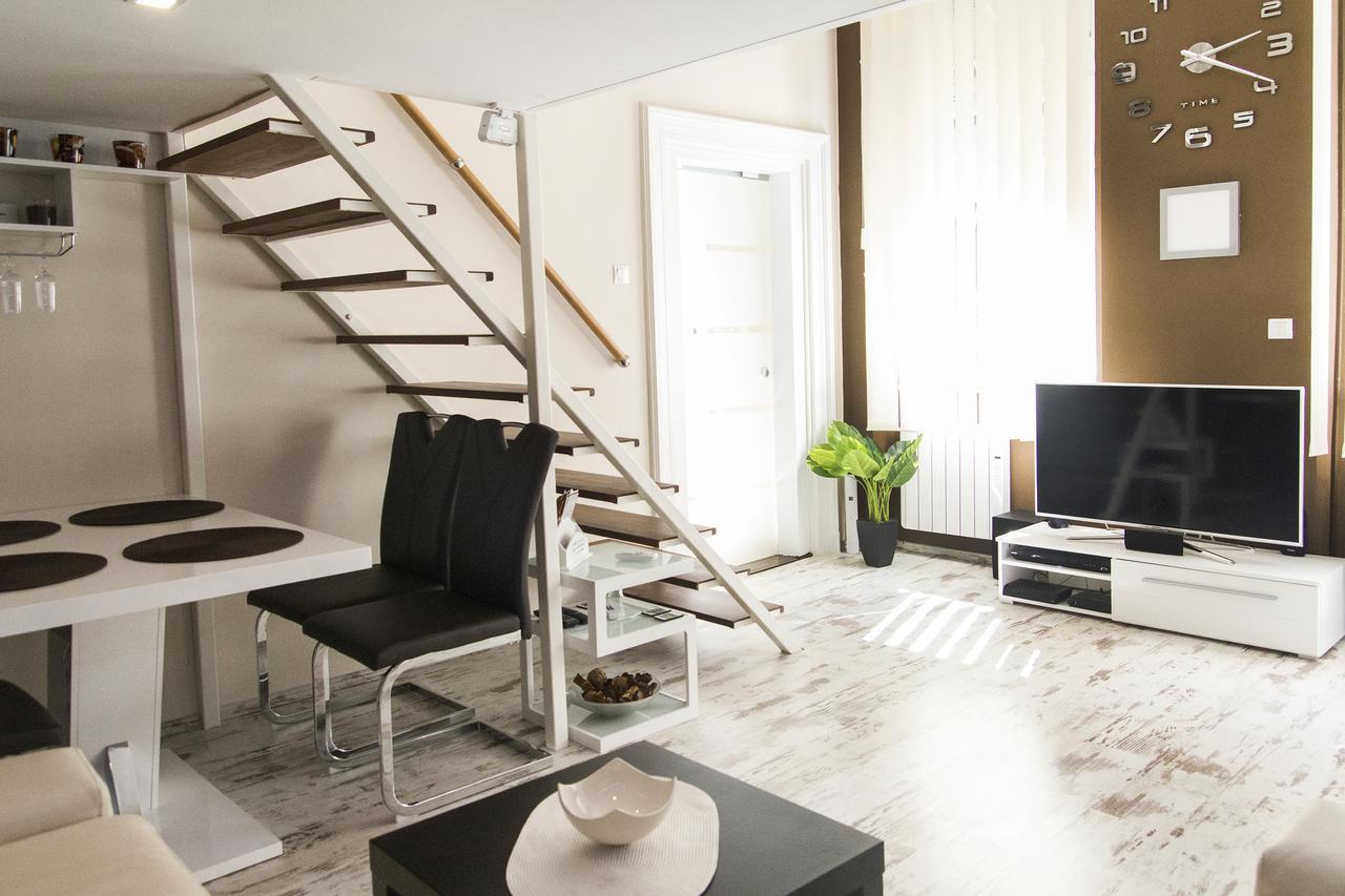 R&R Apartment Dembinszky Budapest Exterior photo